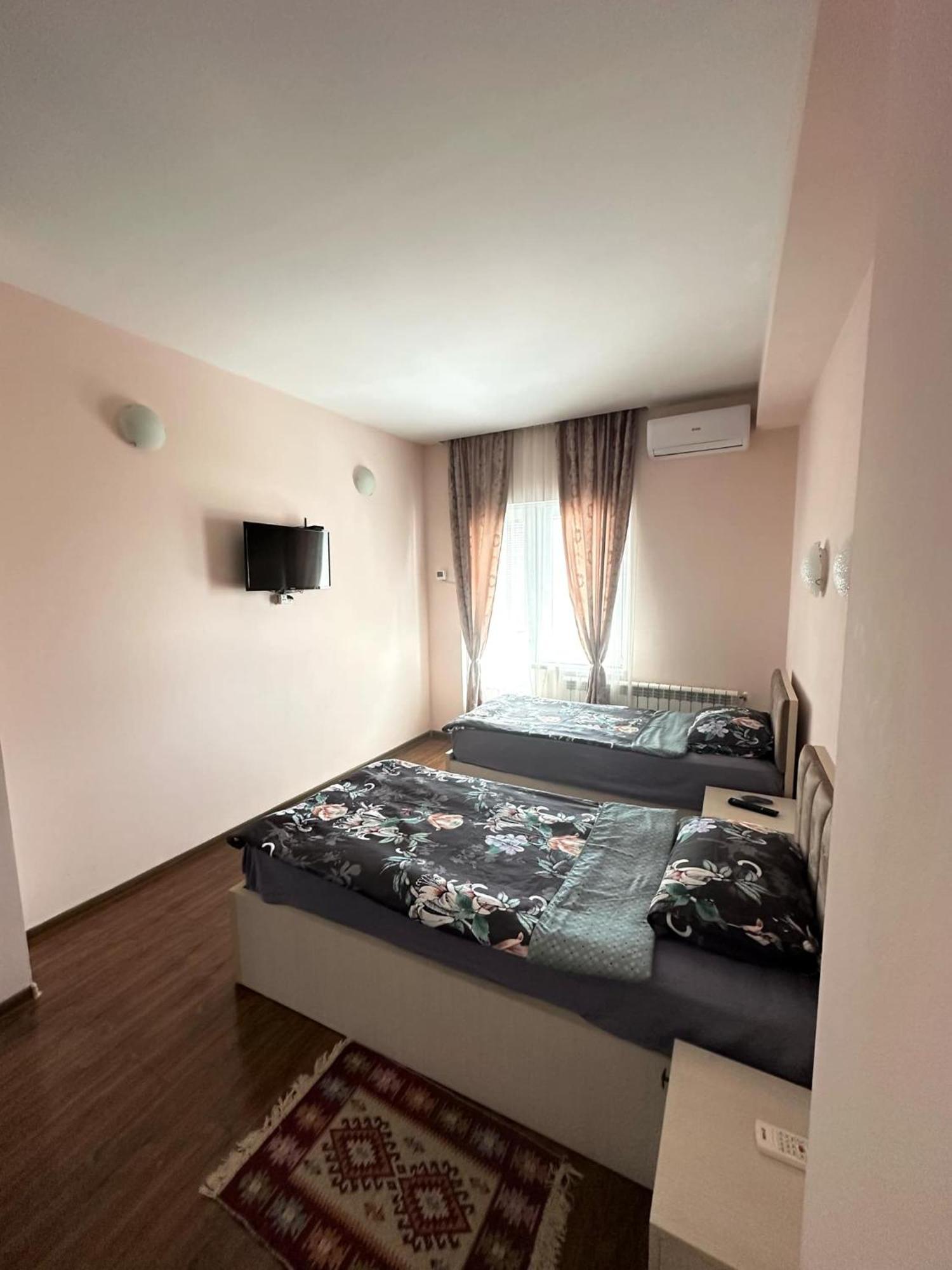Cozy & Sweet Home Tbilisi Exterior foto